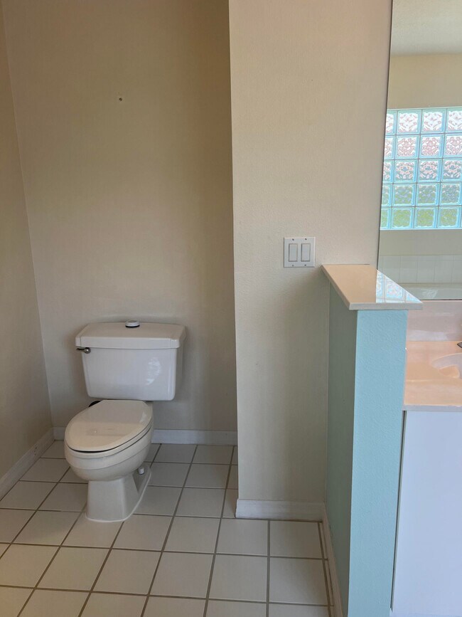 Building Photo - 1851 Abbeyridge Dr