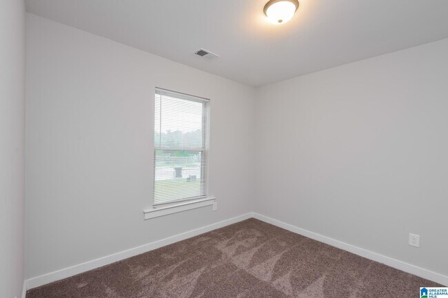 Building Photo - 865 Maple Trce