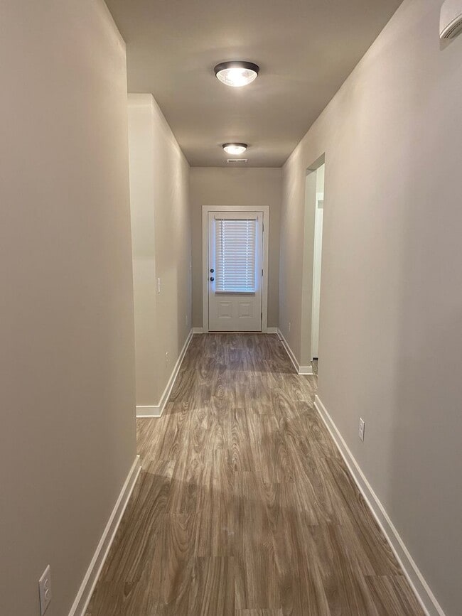 Building Photo - Home for Rent in Jemison, AL!