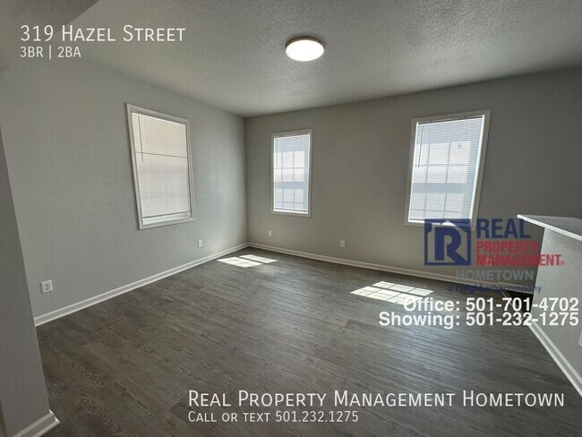 Building Photo - 319 Hazel St