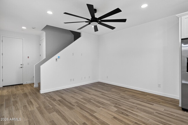 Building Photo - 2779 Claire Dr