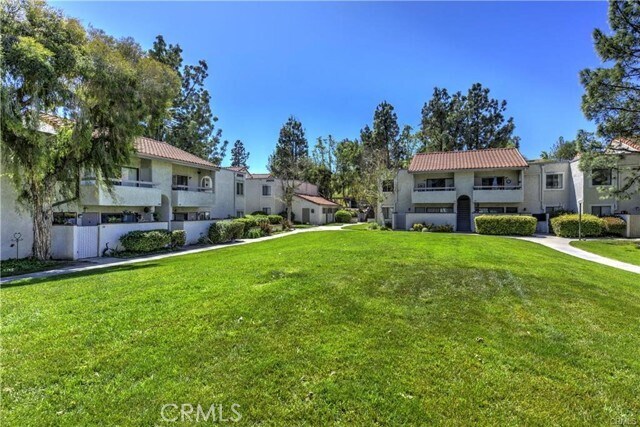 Primary Photo - 25031 Peachland Ave