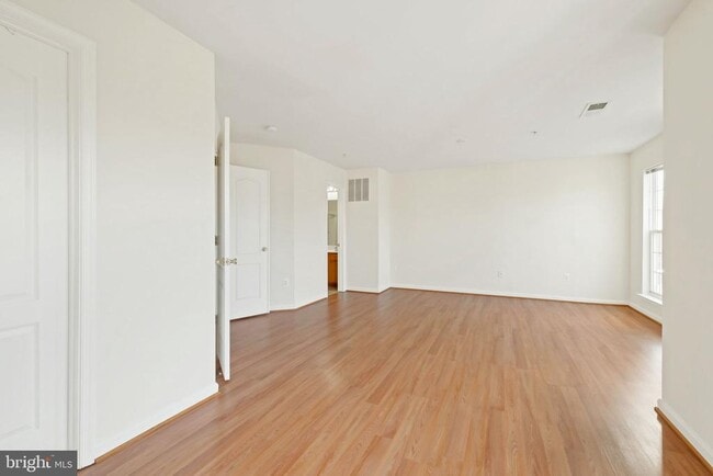 Building Photo - 103 Whiskey Creek Cir