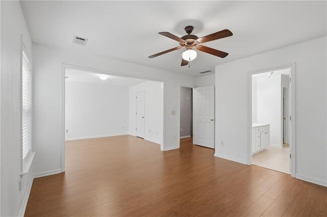 Building Photo - 368 Grayson Way