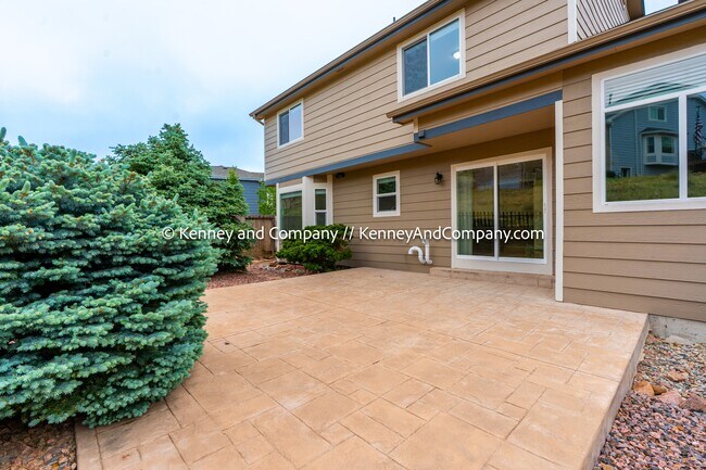 Building Photo - 1672 Smoke Ridge Dr