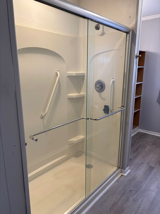 Building Photo - 3 BED, 1 BATH FARM HOUSE LOCATED IN STAR!