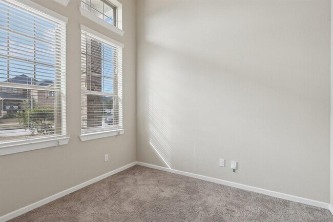 Building Photo - 4207 Haven Crest Ln