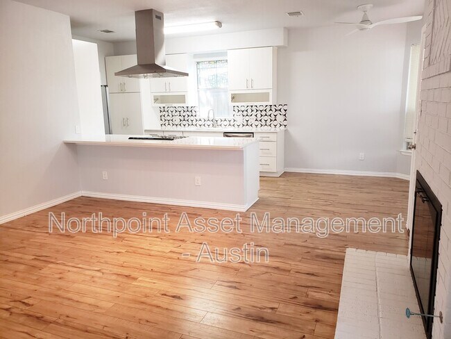 Building Photo - 13343 Black Canyon Dr