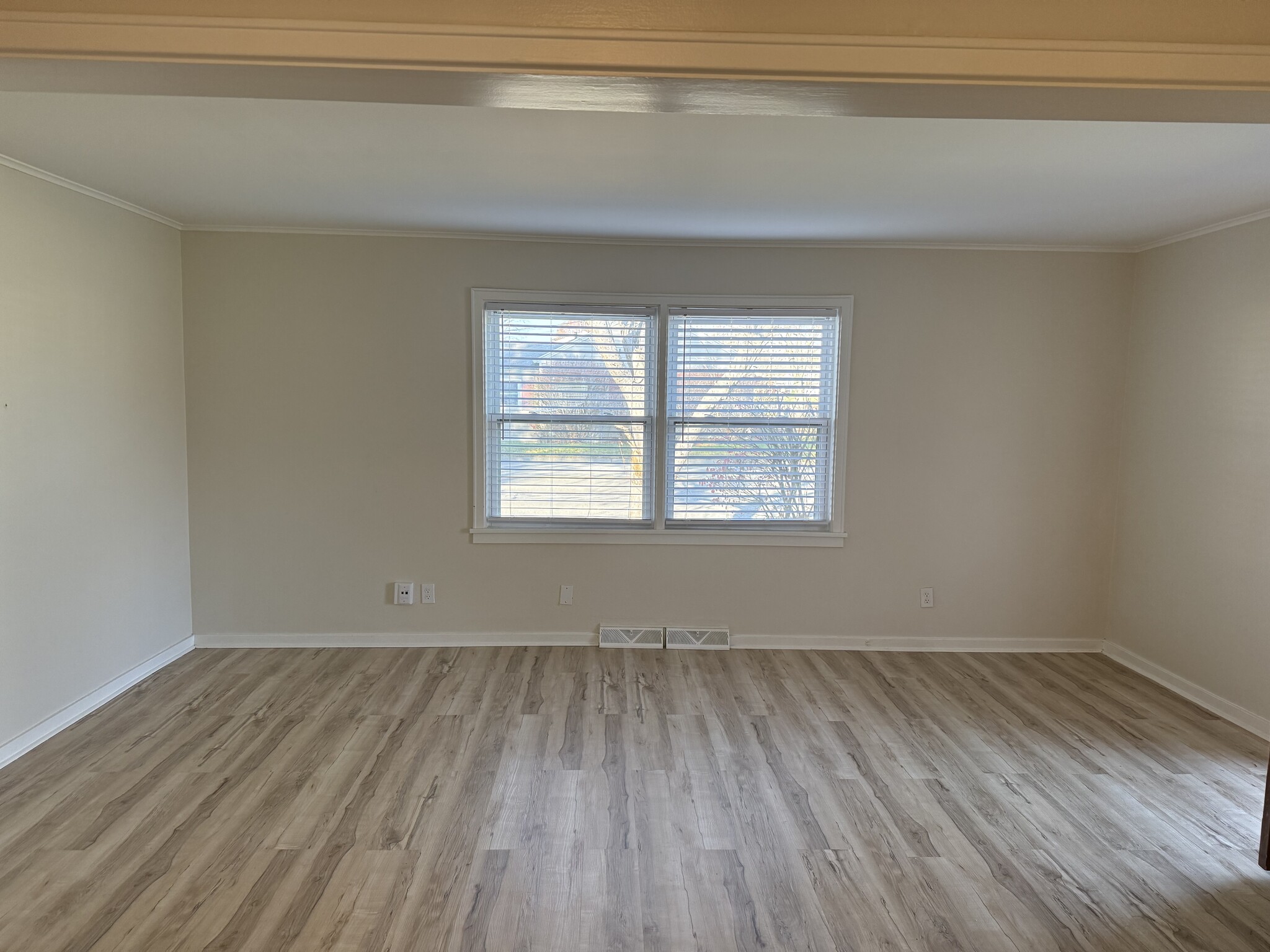 Building Photo - 2424 Lafayette Ave