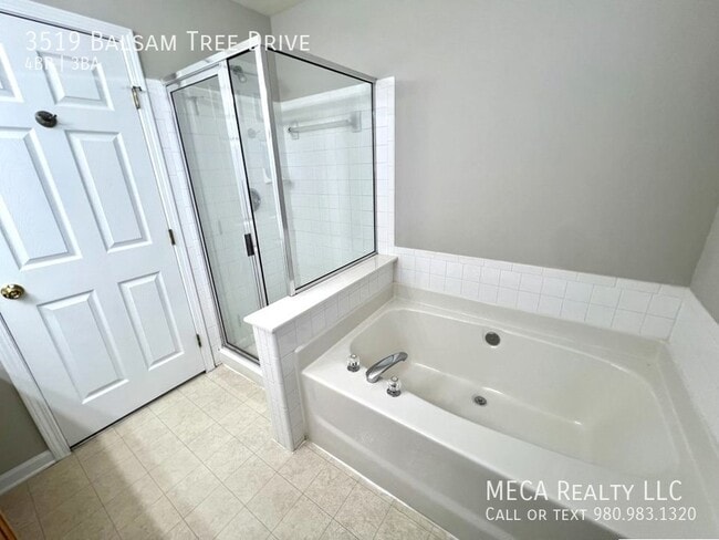 Building Photo - 3519 Balsam Tree Dr