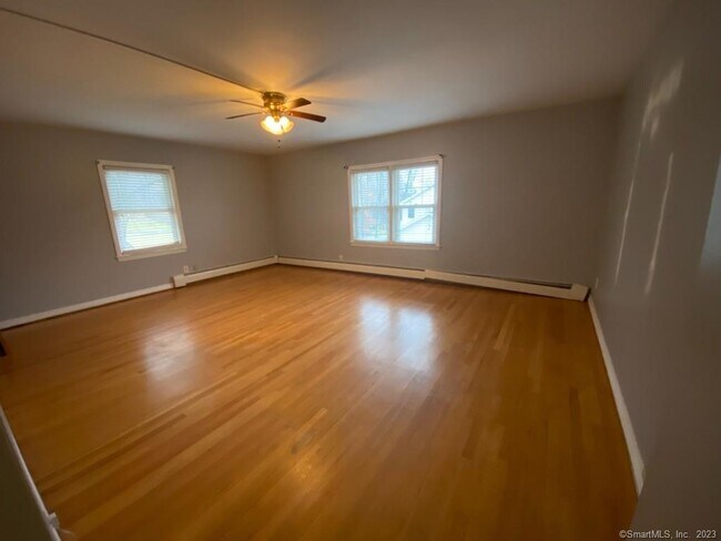 Building Photo - 247 Felt Rd