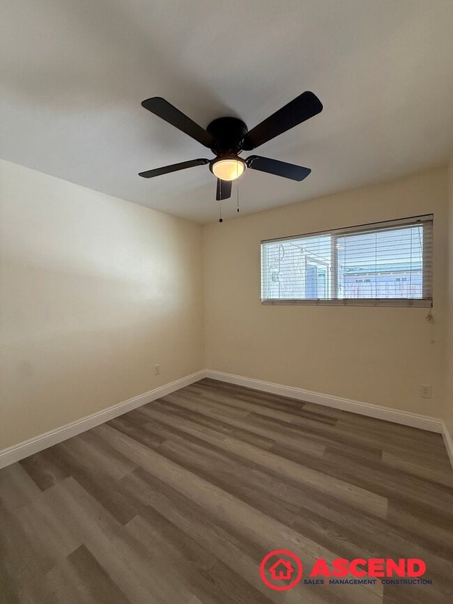 Building Photo - Charming 3 Bedroom / 2 Bath Home + Additional Office