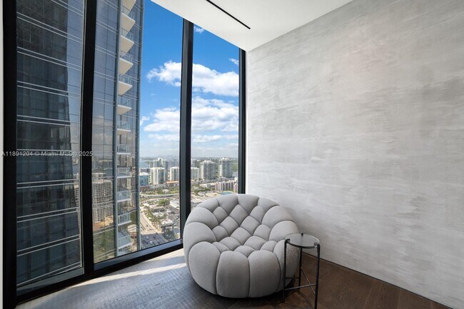Building Photo - 17141 Collins Ave
