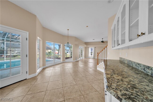 Building Photo - 2015 SE 12th St