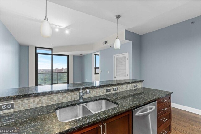 Building Photo - 270 17th St NW