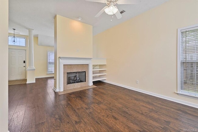 Building Photo - 3830 Claiborne Cir