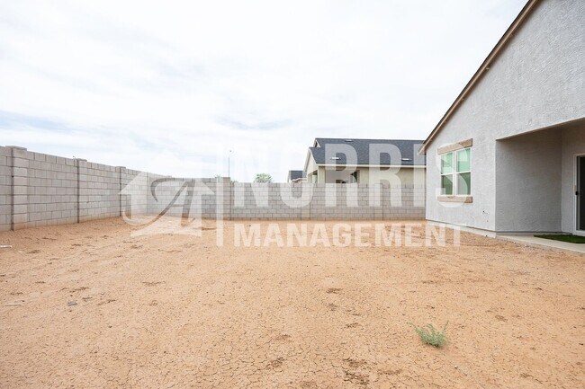 Building Photo - Beautiful Almost Brand New Home
