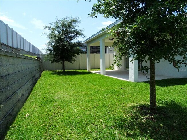 Building Photo - 7641 Syracuse Dr