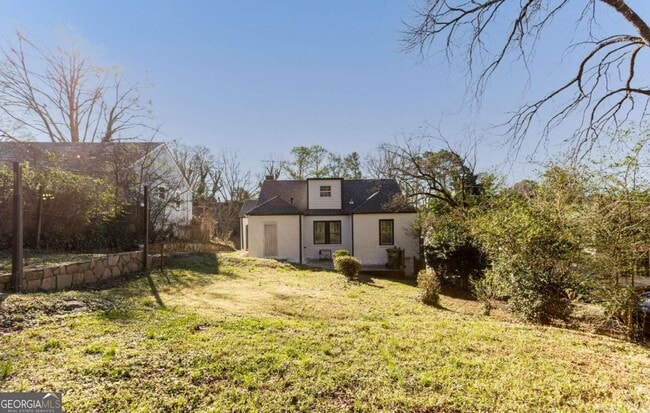 Building Photo - 1665 Beecher St SW