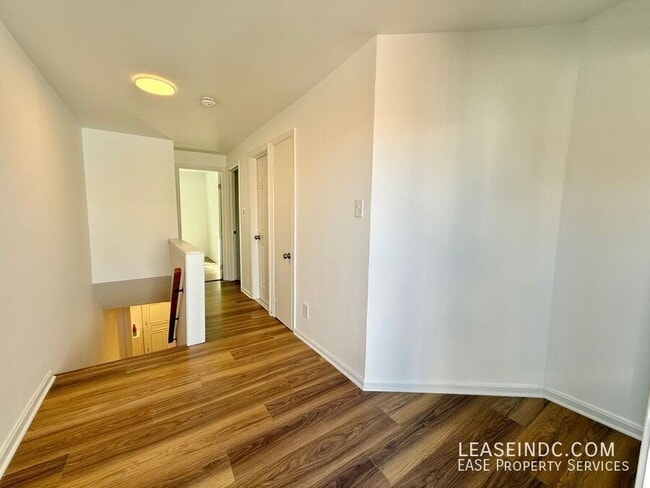 Building Photo - 513 N Street NW-