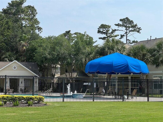 Building Photo - 13600 Breton Ridge St