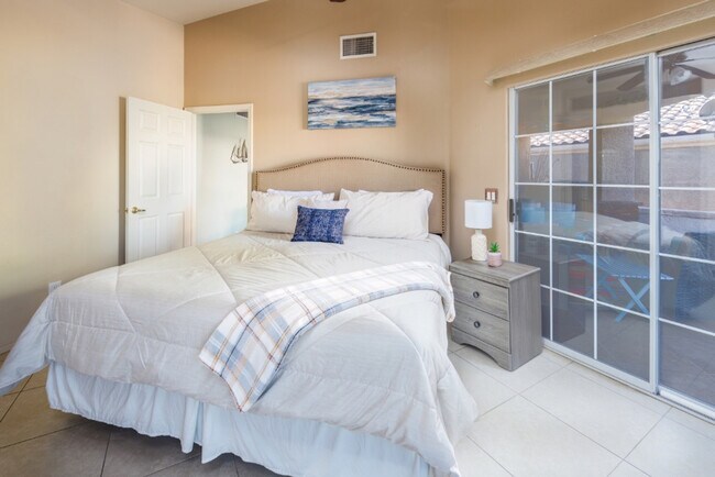 Building Photo - 470 Acoma Blvd S