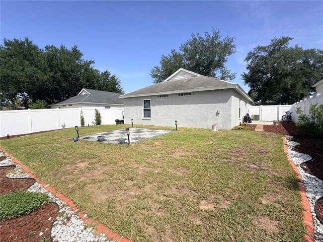 Building Photo - 1432 Dew Bloom Rd