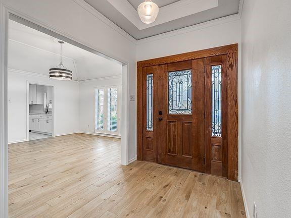 Building Photo - 9922 Hickory Crossing