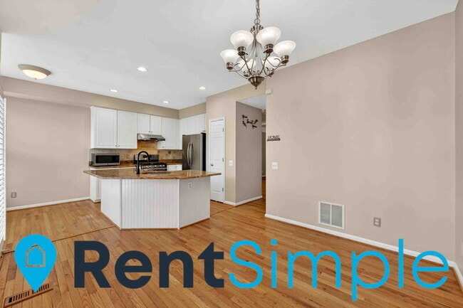 Building Photo - 7506 Lamoyne Ct