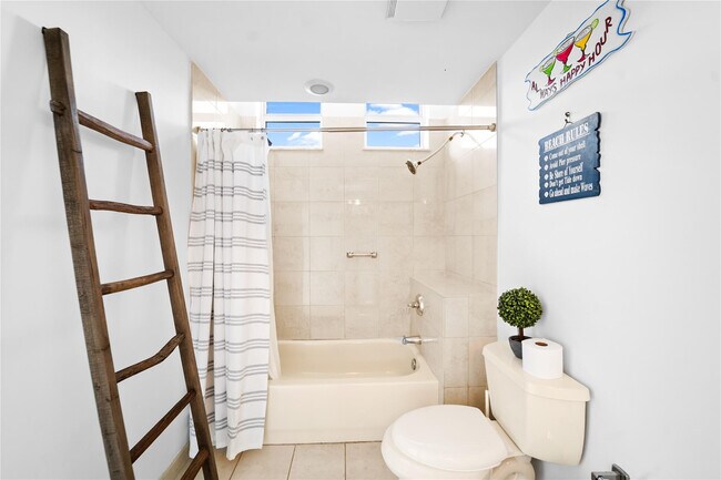 Building Photo - 101 SE 20th Ave