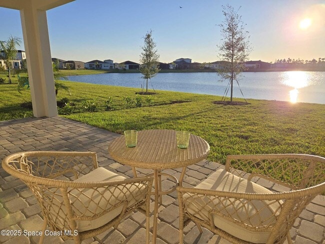 Building Photo - 3055 Dampier Dr