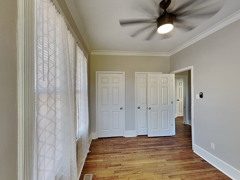 Building Photo - 815 N Watkins St