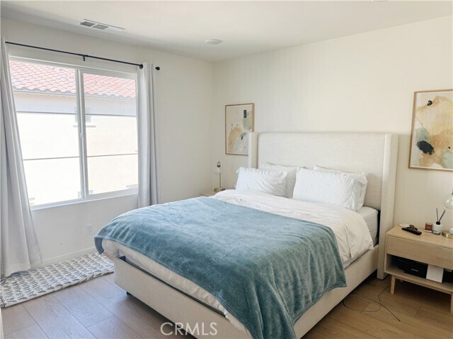 Building Photo - 14126 Bay St