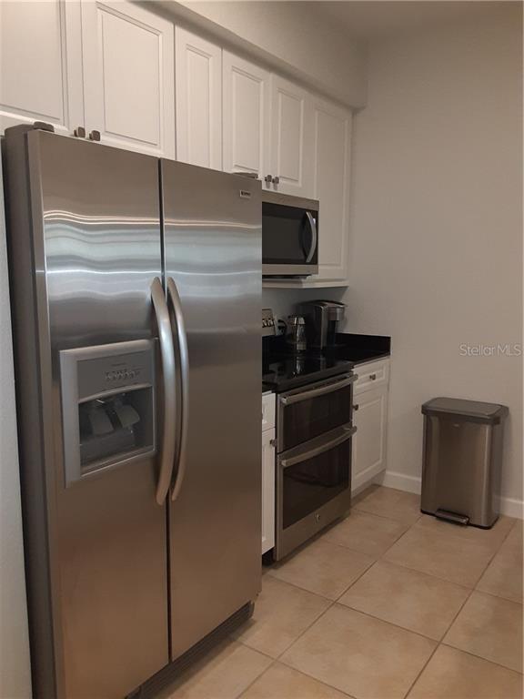 Building Photo - 1064 N Tamiami Trl