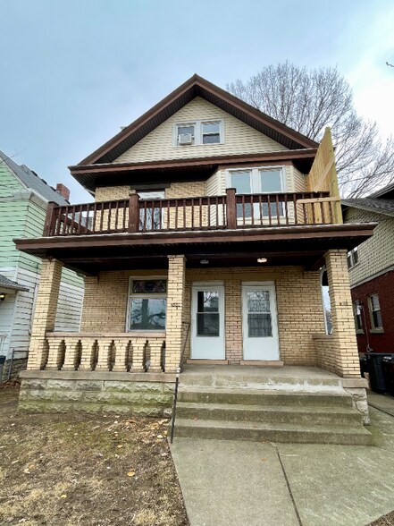 Building Photo - 4518 Ashland Ave