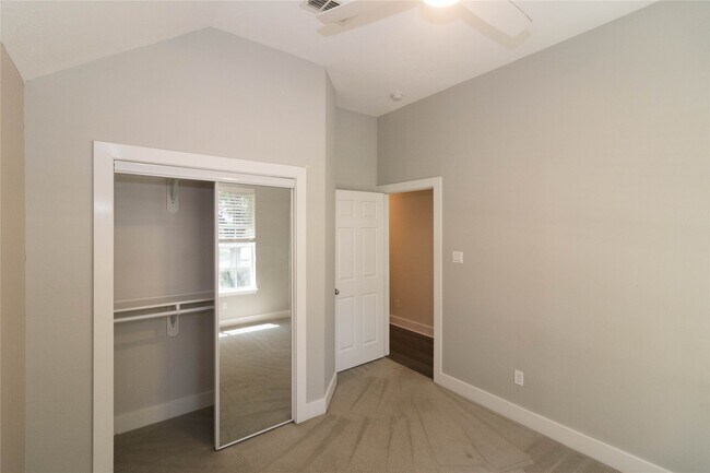 Building Photo - 1318 Ragsdale Ln