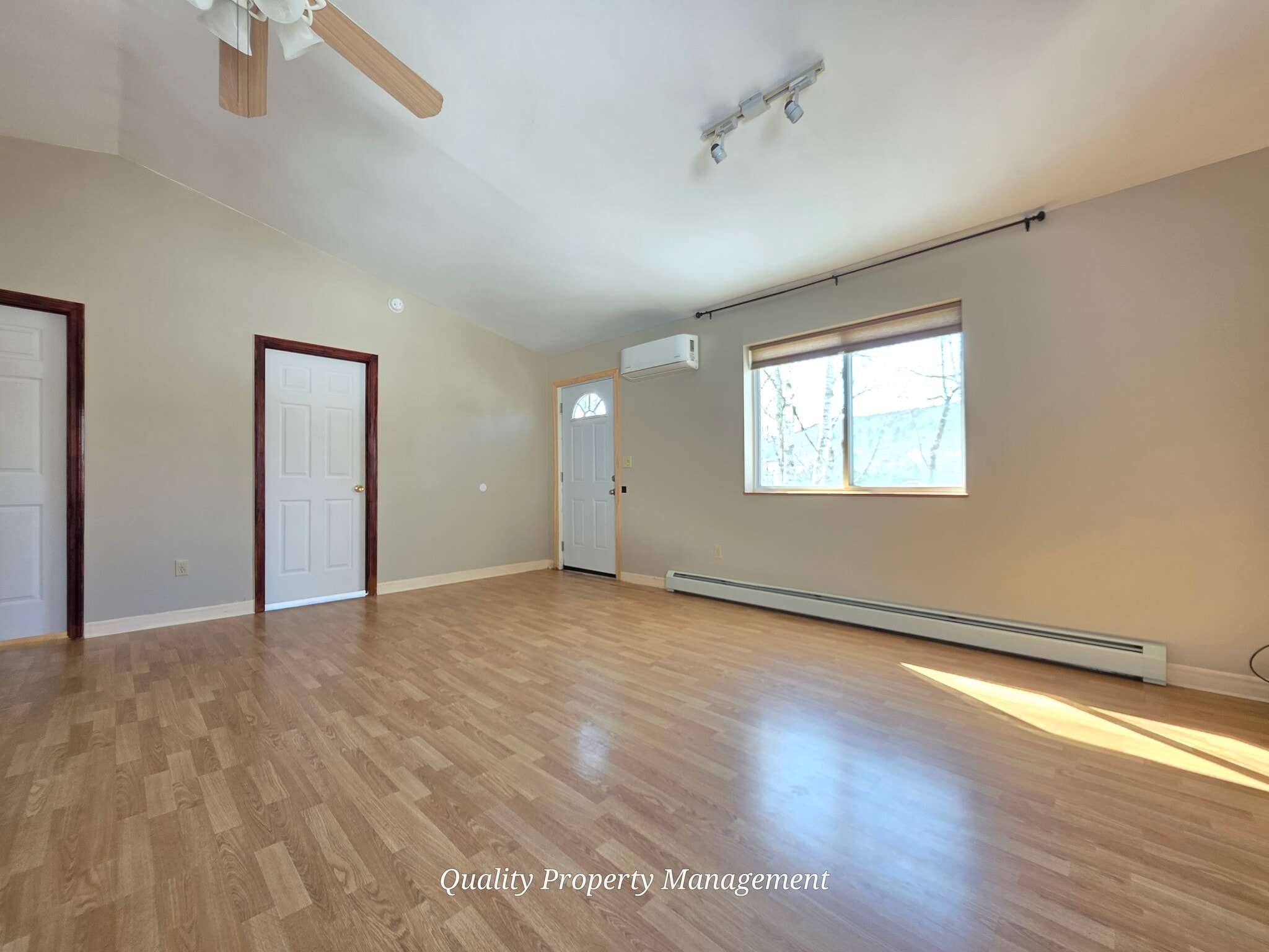 Building Photo - 116 Pine Trail