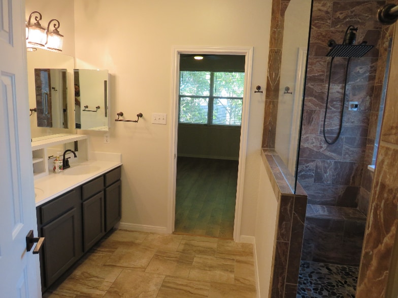 Building Photo - 137 Conway Castle Dr