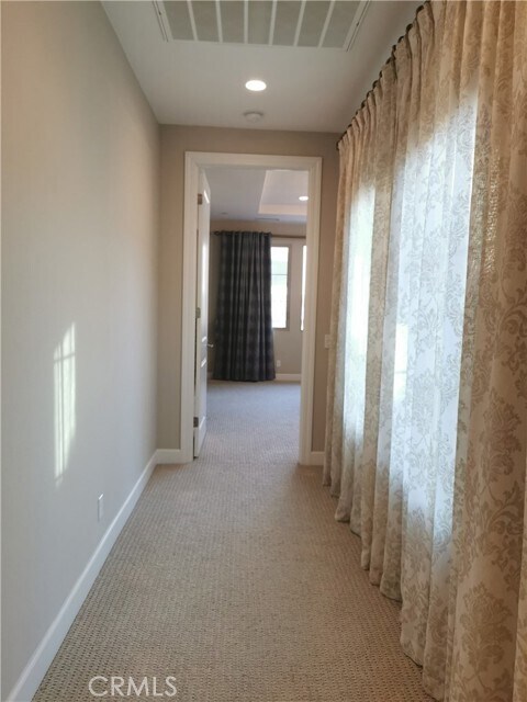 Building Photo - 16 Branding Iron