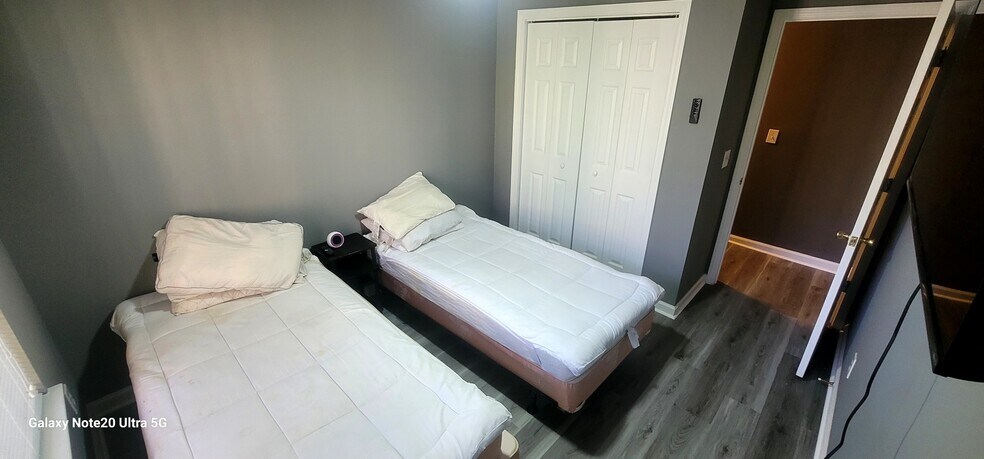 Bedroom #1 - 2nd View - 140 Brentwood Dr