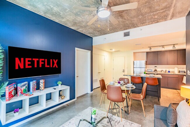 Building Photo - 888 N 4th St