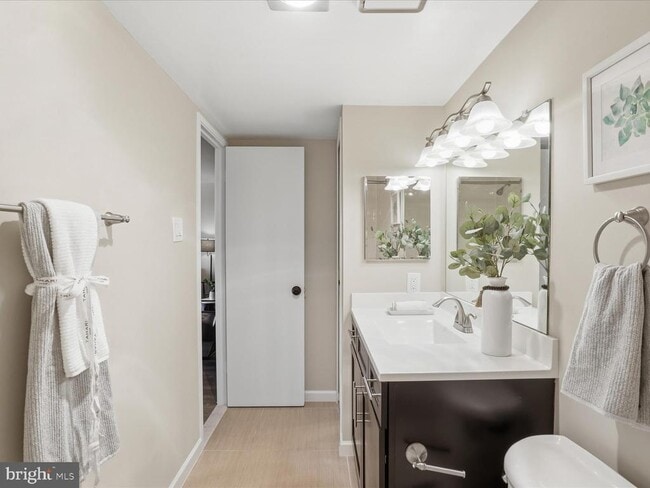 Building Photo - 1800 Old Meadow Rd