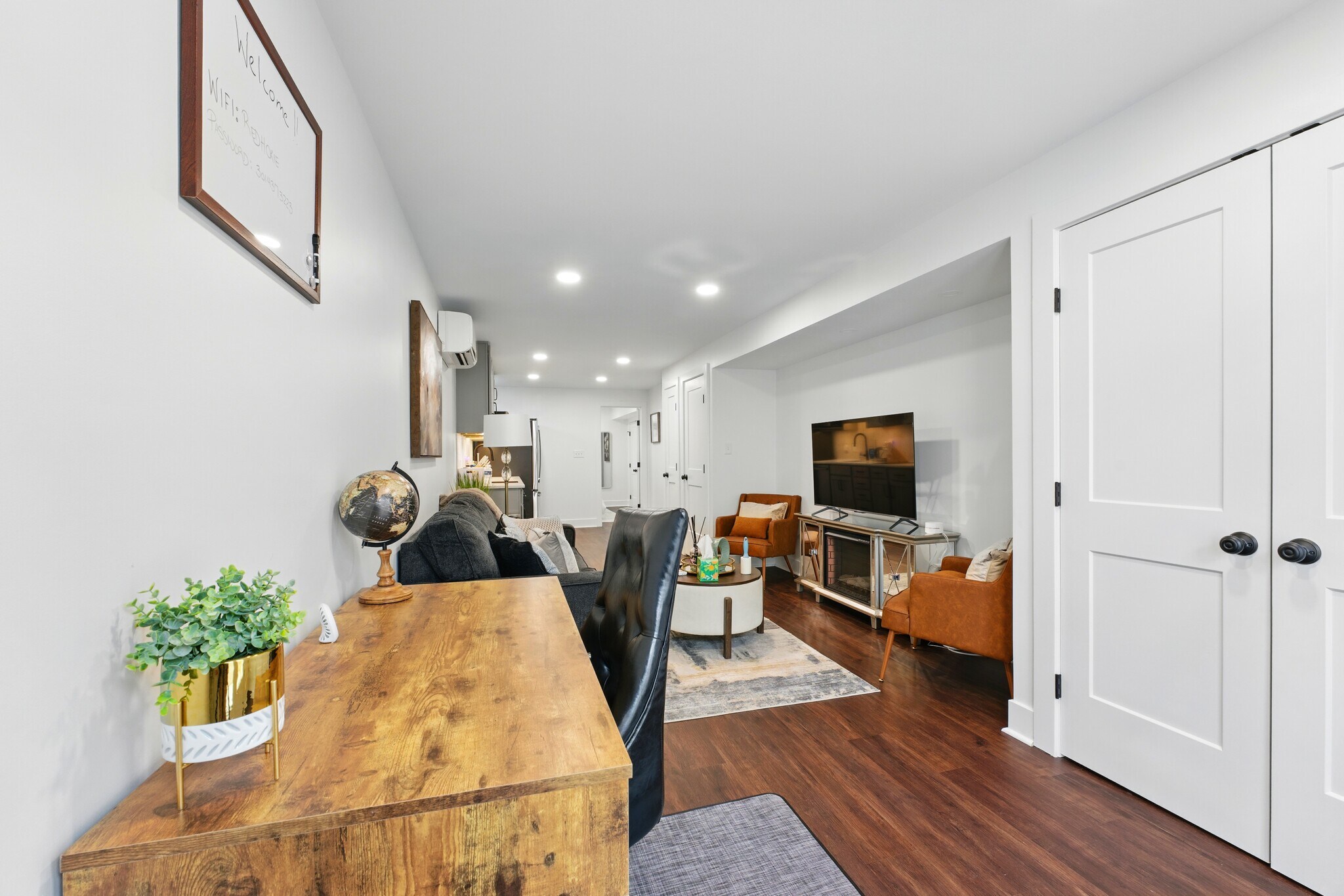 Building Photo - 8125 Bayou Bend Blvd