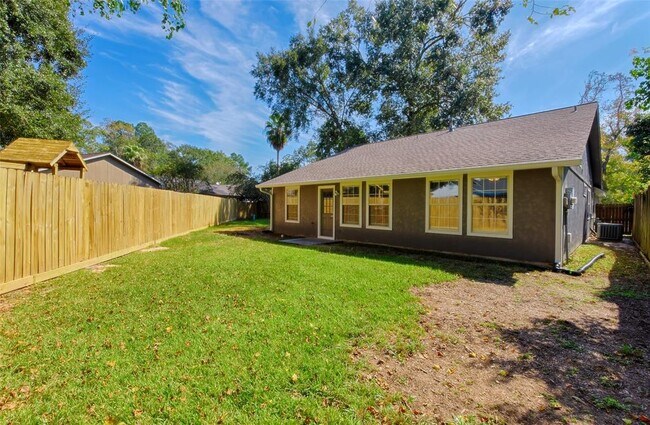 Building Photo - 3607 Hampstead Ct