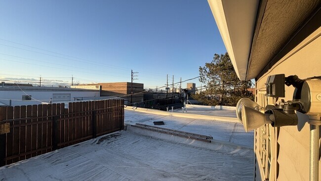 Building Photo - 1447 S Broadway