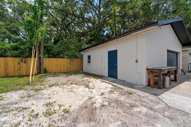 Building Photo - 10707 N Rome Ave