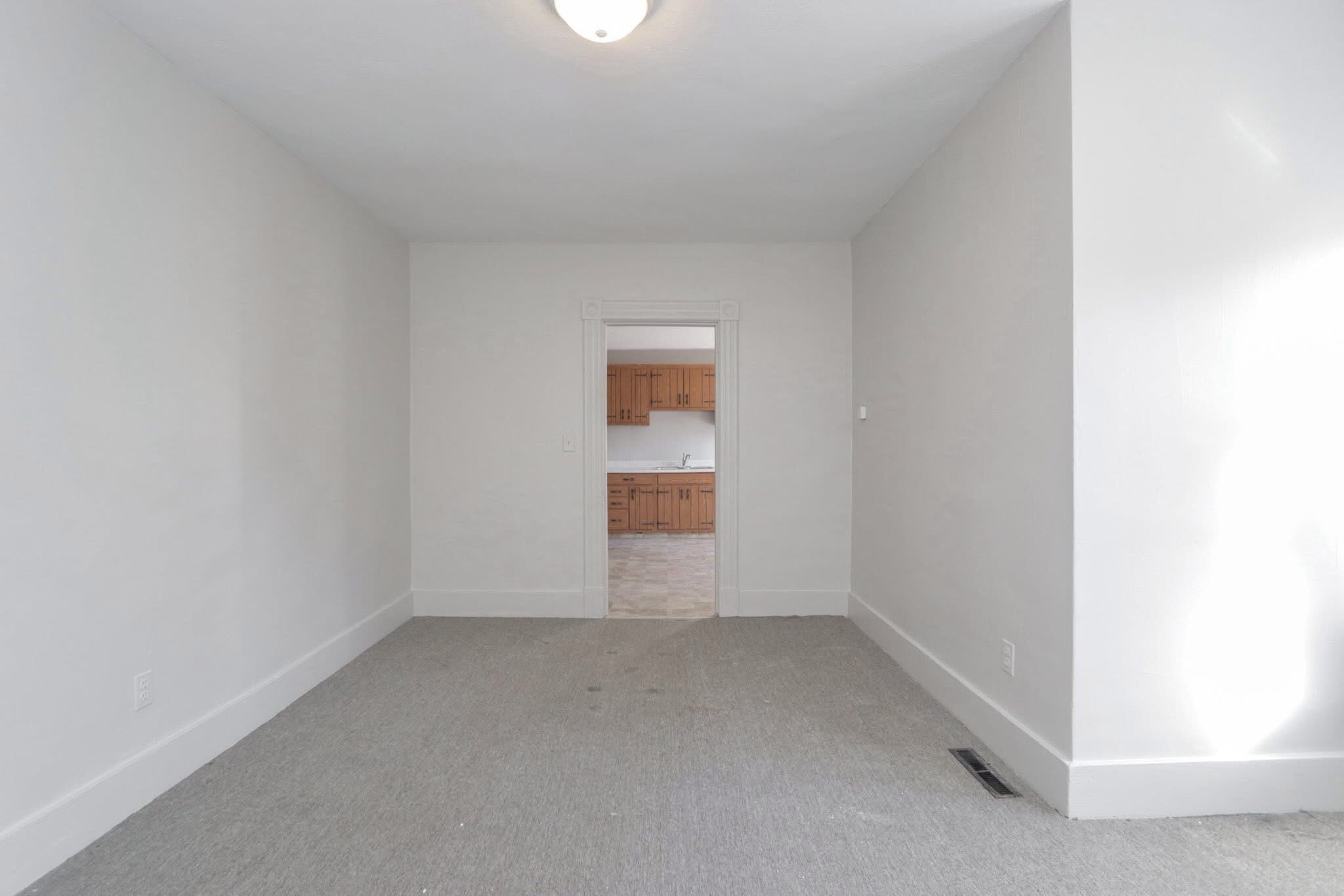 Living Room - 32 Parker St