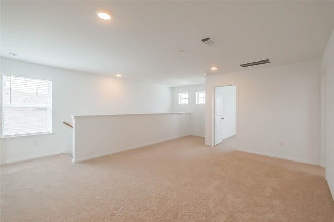 Building Photo - 23667 Cranberry Grader Ln