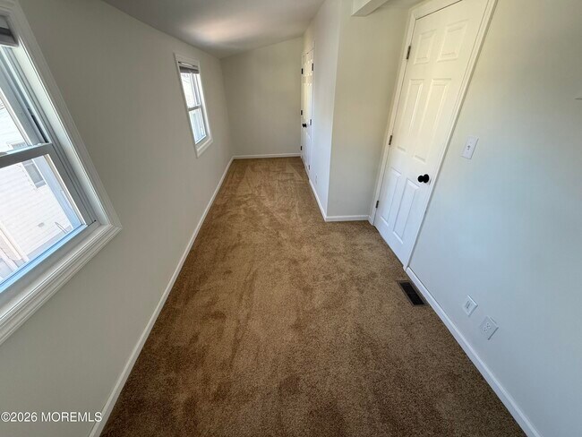 Building Photo - 1305 L St