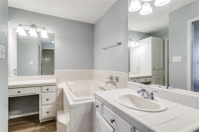 Building Photo - 830 Meadowlark Dr